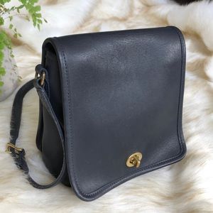Coach vintage crossbody navy blue